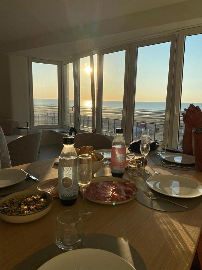Zeedijk Oostduinkerke Frontaal Zeezicht - Volledig Gerenoveerd 2022! Apartment ภายนอก รูปภาพ